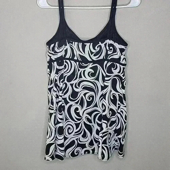 Great Lengths‎ Womens One Piece Swimsuit Dress Size 12 - Picture 7 of 10